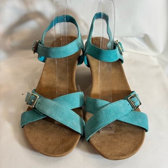 VIONIC Sz 10 Teal Wedge Strappy Sandals Buckle Closure Suede Orthotic Footbed - Picture 2 of 15